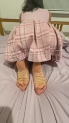 家里就剩我跟上大学的小姨子