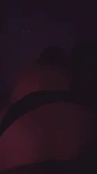 肥臀骚老婆