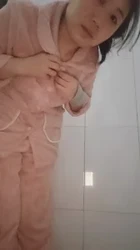 卫生间里的调教