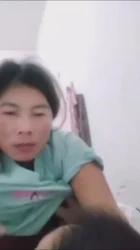 中年大奶熟女上位操逼