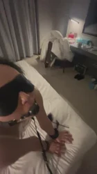 骚逼贱母狗人妻牵着绳随意践踏后入