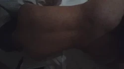 骚逼前女友分手了还想被我操，只能偷偷约时间出来，还不敢叫出声