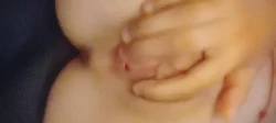 回形针乳钉大一小母狗，超绝身材逼粉嫩