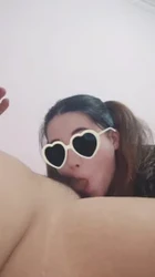肥奴用紧致的小嘴侍奉肉棒