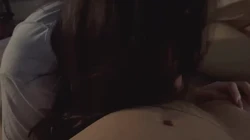 依旧是上次的少妇姐姐吞吞吐吐十分卖力