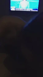 吃的很香的成都妹子