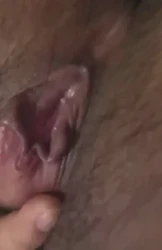 小骚逼自慰2