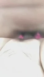 和农村55岁大屁股熟女大妈偷情，阴户特别肥厚，更多大屁股熟女看简介