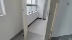 楼道偶遇自慰女