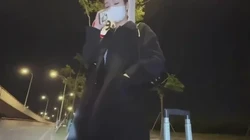 全程高能！空姐下班就出来约炮，中途还一直打电话给老公