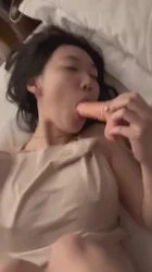 小母狗幻想自己在3P