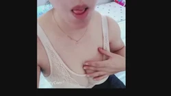 朋友大奶子骚妻勾引我去她家操她，淫荡口活