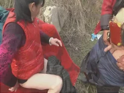 拍摄老年炮友野外操逼