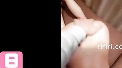 SWAG 露全脸三点全露一进房就压头吃鸡吃到饱 自慰到高潮 Hotbabegirl