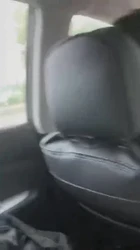 绿奴开车我在后面玩他的母狗老婆