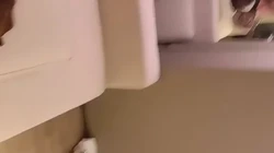 第一视角后入肥臀，视觉冲击太强了，忍不住内射