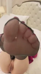 极品身材空姐被包养 露脸黑丝腿长