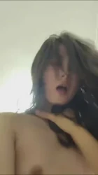 分手了小女友和大家一起欣赏