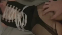 清纯女友骑乘后入淫到飞
