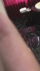 暴力调教18岁母狗绑起来皮带藤条打屁股滴腊电击脱光跪地迎接主