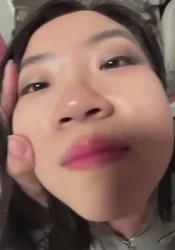 公司前台小美女与同事偷情被调教的眼神迷离骚媚
