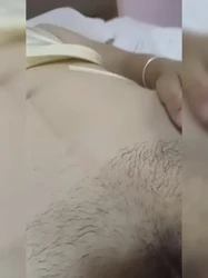 原创离异少妇姨妈还没干净就出来偷情