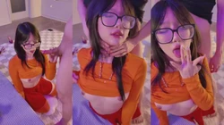 白月光级眼镜婊反差母狗口爆榨精 爆射一脸