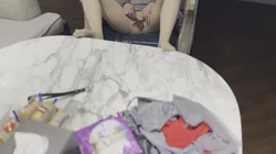 自带工具来找我的母狗