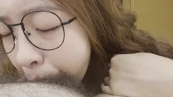 果然戴眼镜的都非常骚 眼镜妹几天不被操就难受 一直求着男主内射