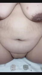 巨乳坦克道具自慰自拍