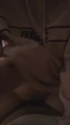 母狗给大家拜年了