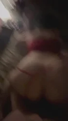 后入红色丁字裤大屁股人妻