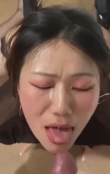遇到这种极品老A8你能坚持几分钟？无套后入翘臀啪啪浪叫，浓精射脸骚话