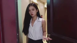 这老师好美，黑色连裤袜，操这样的老师是每个男人的梦想