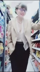 超市老板娘1