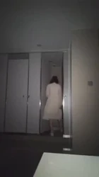 玩的太嗨，少妇男厕所大战男大