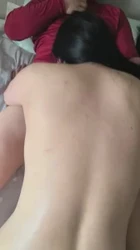 老婆上下其口不亦乐乎