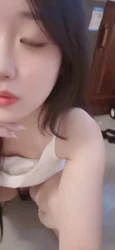 【章哥经典】妹子很听话逼毛很多有大量对白（女生已成年）