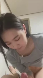 留学认识的韩国小姐姐，口活还不错，主动骑乘榨精