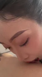 极品人妻背着老公偷情 酒店内吃着我的鸡巴被我疯狂抽插着叫着老公的名字