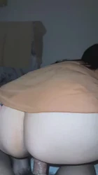 上海黑丝肥臀熟女