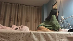 小伙去一个身材极品的少妇家约会偷情啪啪，太刺激了