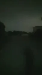 小母狗第一次露出