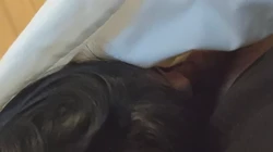 带孩子少妇突然想吃
