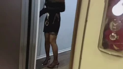 哥～哥别动手啊我错了！我不是故意操你老婆的骚货穿蕾丝丁字裤逛街从求饶