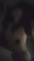 黑暗中操骚逼人妻